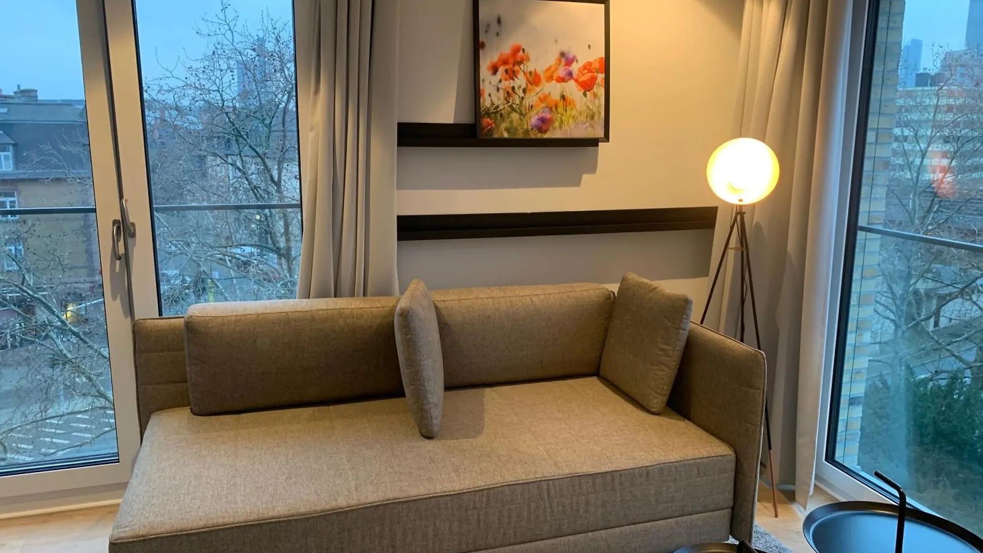 Apartment 279 Expositon Center Galluswarte Main Train Station Frankfurt am Main Germany